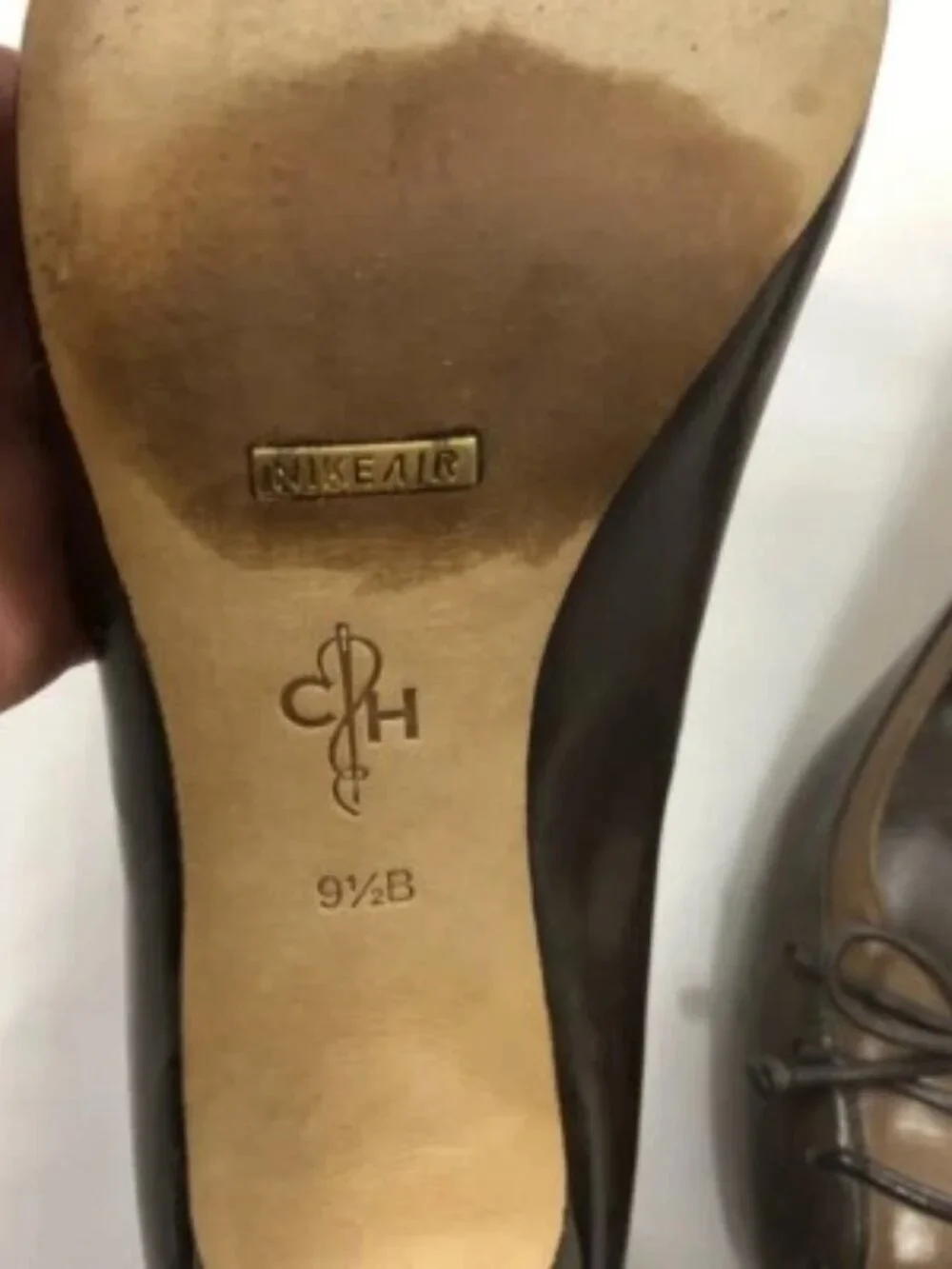 EUC Cole Haan Elegant Leather Brown Heel Size 9.5